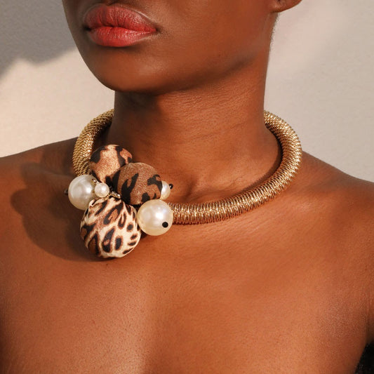 Leopard Pearl Statement Necklace - Q03429